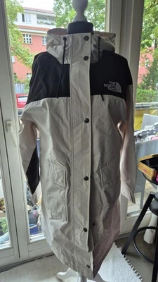 The North FaceW REIGN ON Jacke Regen Mantel Outdoor Parka S Regenmantel Weiß Neu - Bild 1 von 4