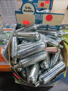 16 Gram CO2 Cartridges (Non-Threaded) 10 Pack