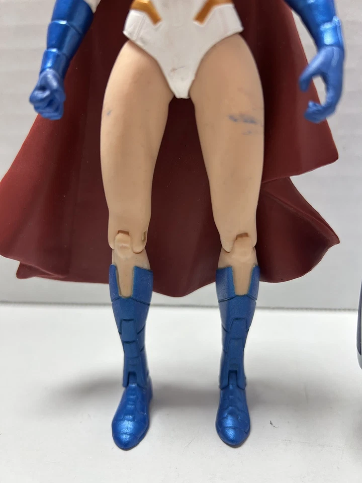 DC Collectibles World's Finest Power Girl & Huntress Action Figures - Image 4 of 4