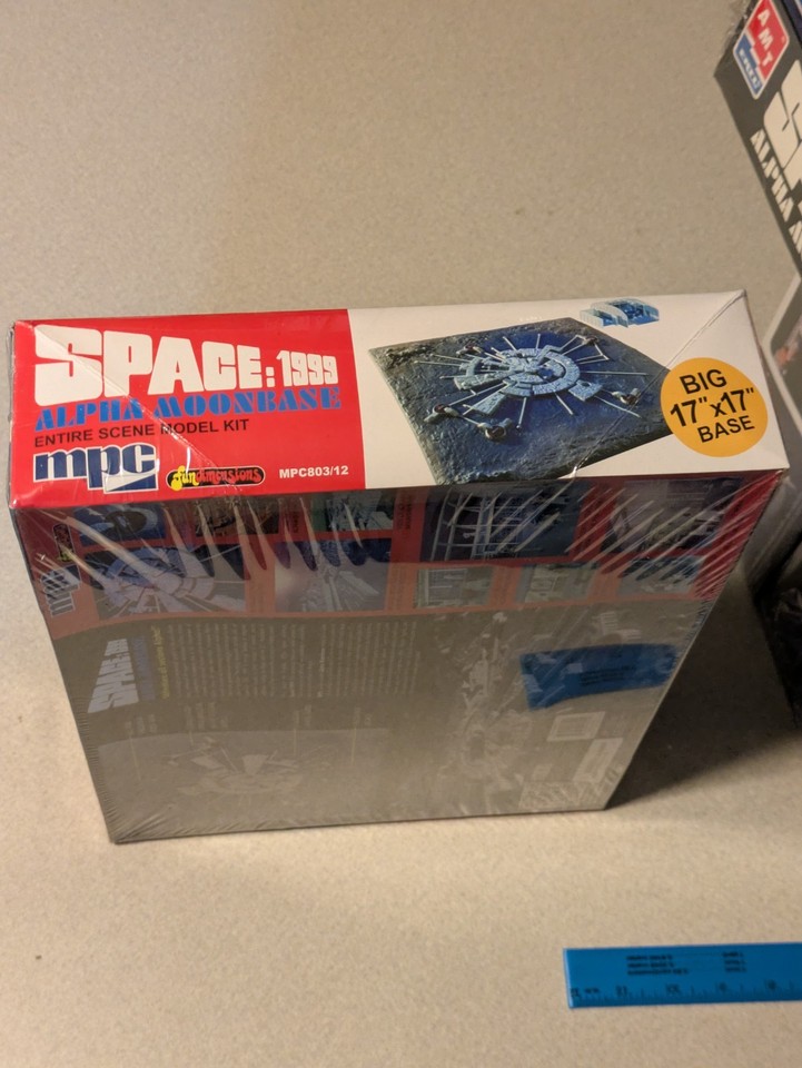 4-SPACE 1999 Model Kits: 2 ALPHA MOONBASE AMT Ertl 1/72 Scale, 2 Hawk ...