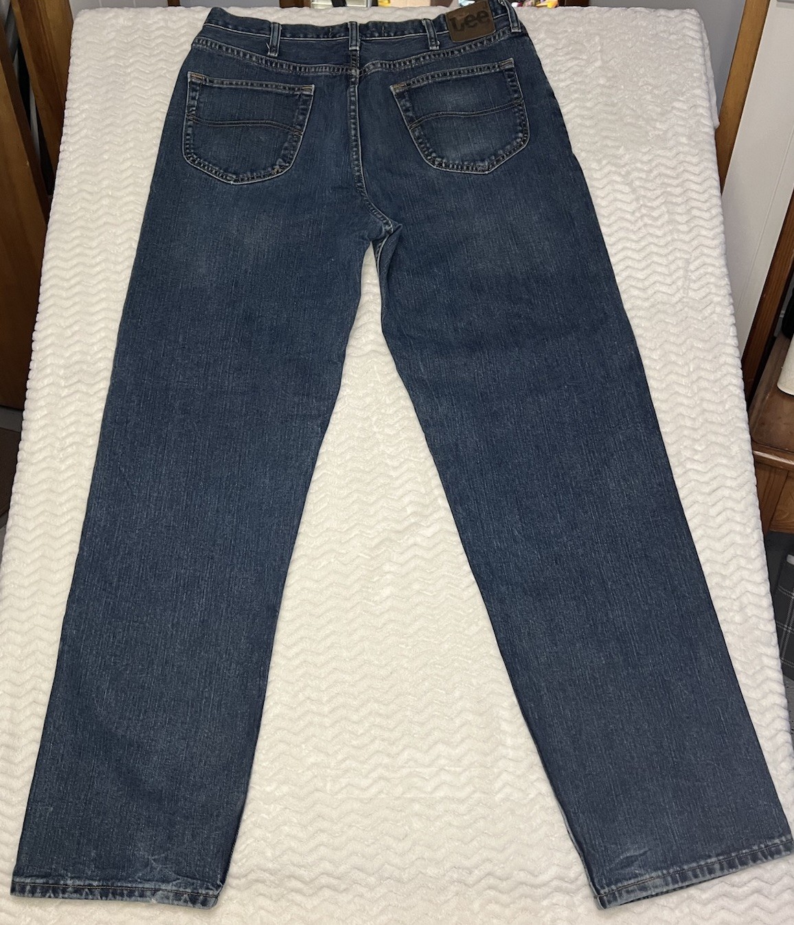 Lee Men's Relaxed Fit Jeans Size 36x34 Blue Denim Zip-Up Button Closure thumbnail 2