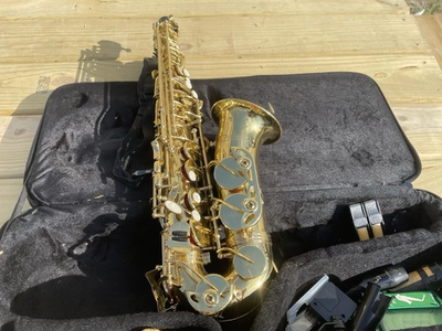 #ad #ad Prelude by Conn Selmer Alto Saxophone w Case – Keys Move Freely $175.00