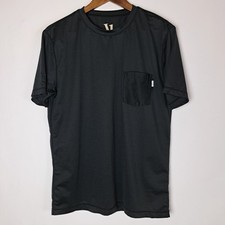 Vuori Tradewind T-Shirt Mens Medium Black Performance Short Sleeve 1 Pocket