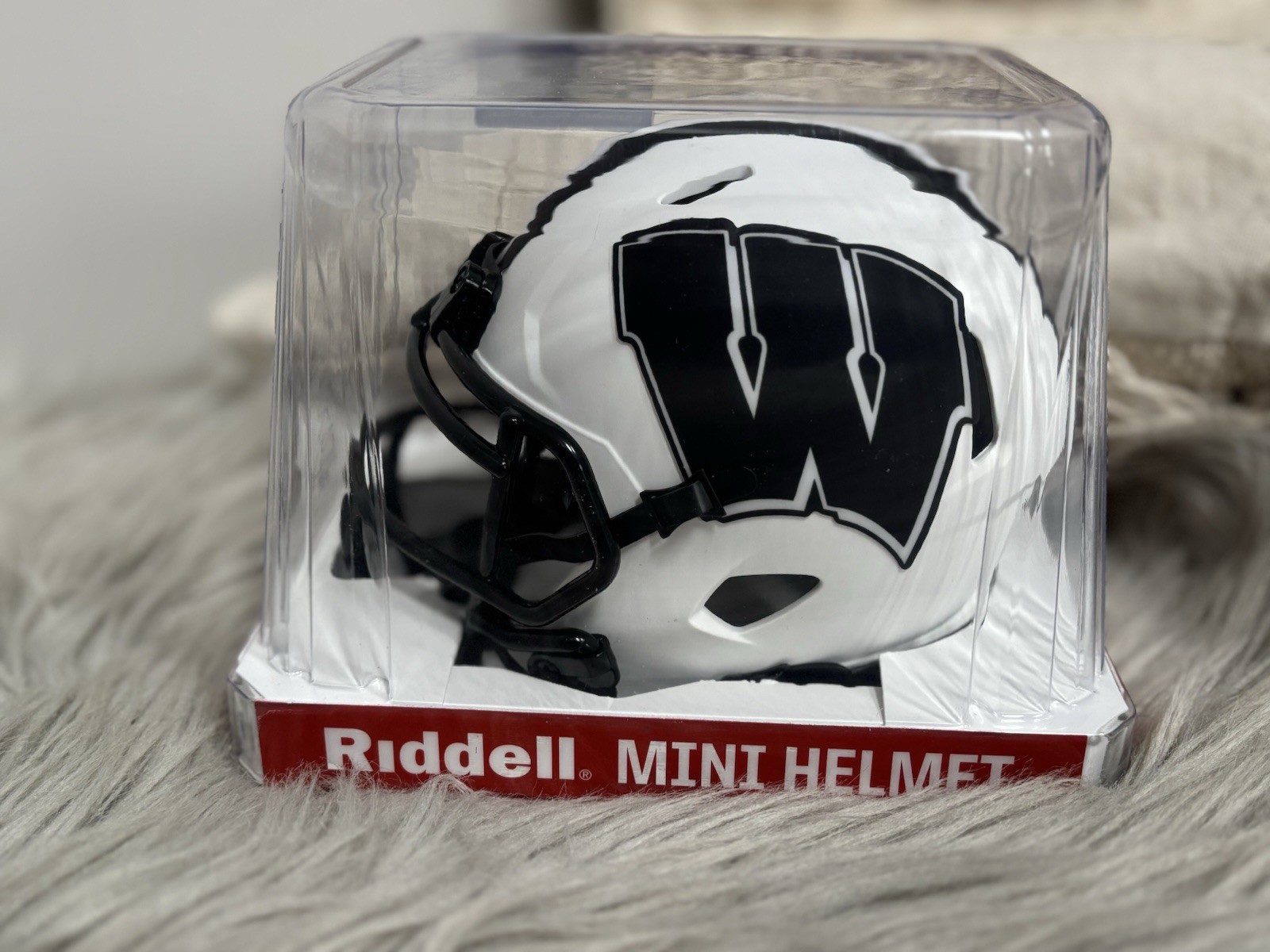 WISCONSIN BADGERS NEW STYLE LUNAR ECLIPSE REPLICA MINI HELMET NFL RIDDELL
