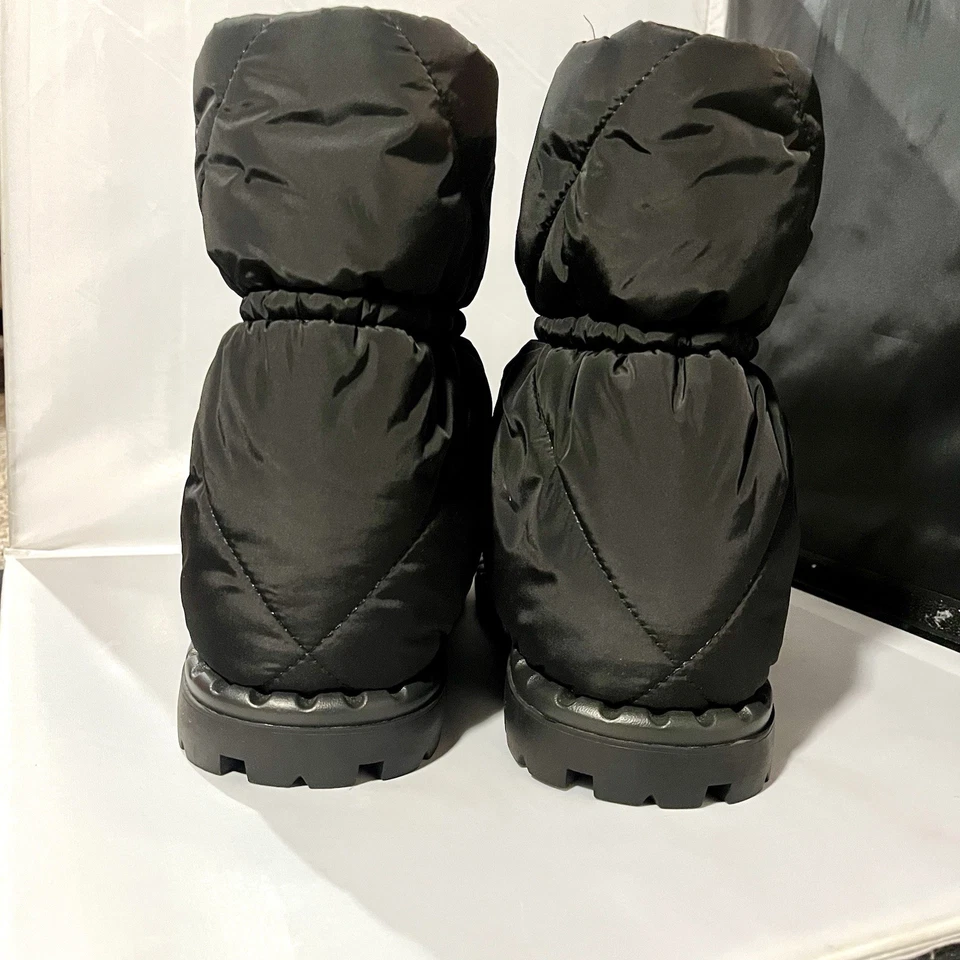 Prada Blow 19 Women's Quilted Nylon Drawstring Snow Boots Black Size 40 IT 9 US - Image 2 of 4