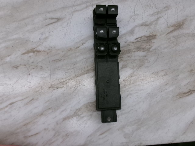 501201340013 03 to 13 Maserati Quattroporte Left Front Door Window Switch Sedan