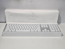 Apple A1243 USB Wired Keyboard with Keypad Mo...