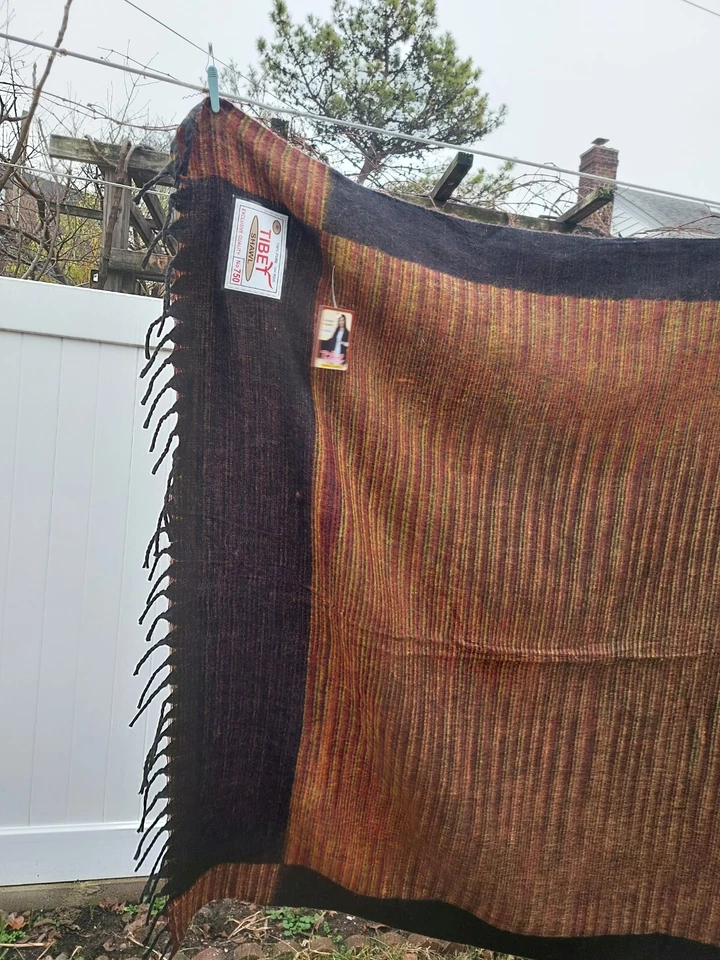 Manta reversible de lana de yak grueso tibetano - Manta de meditación de yoga hecha a mano Foto 2 de 4