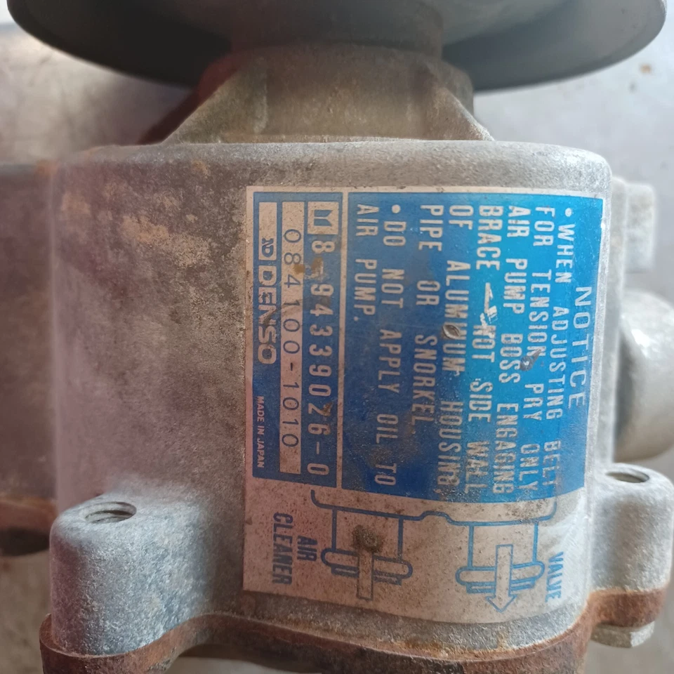 Bomba de smog Isuzu Trooper 2.6 89 USADA de un camión que desmontamos Foto 4 de 4