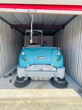 TENNANT S30 RIDING FLOOR SCRUBBER