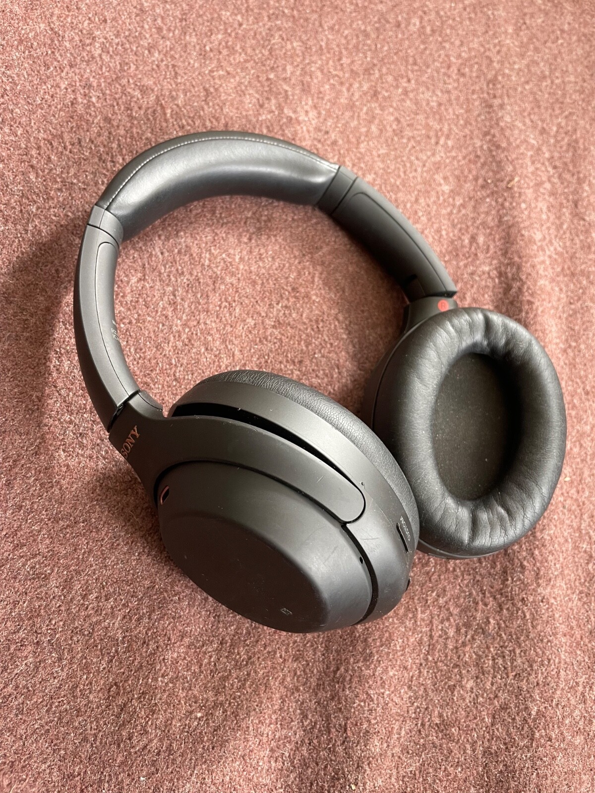 Sony WH-1000XM4 Wireless Noise Cancelling Headphones in Black
