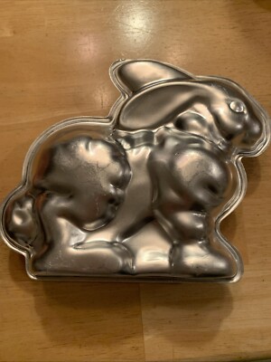 Vintage Aluminum Easter Bunny Rabbit  2-Piece 3D Cake Pan Upright