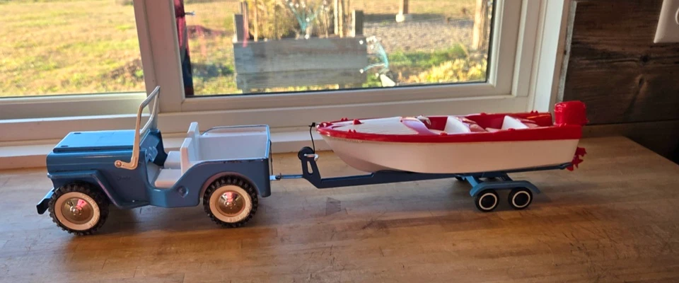 Vintage Tonka Blue Jeep with Blue Trailer, Clipper Boat & Motor 1960's - Image 2 of 4