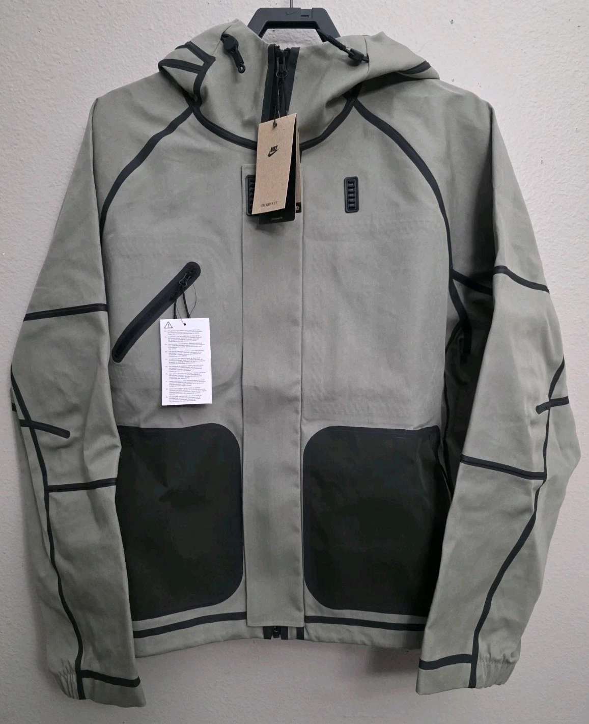 Nike Tech Storm-Fit Hooded Rain Jacket Light Army Mens Size Large HM9473 320 New