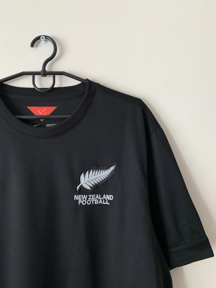 NIKE NEW ZEALAND 2014/2015 AWAY FOOTBALL SHIRT SOCCER JERSEY GREAT CONDITION - Image 4 of 4