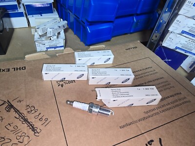 Ford Mondeo 07 - 14 C-Max 07 - 10 Set Of 4 Spark Plugs. Genuine 1369704 ...