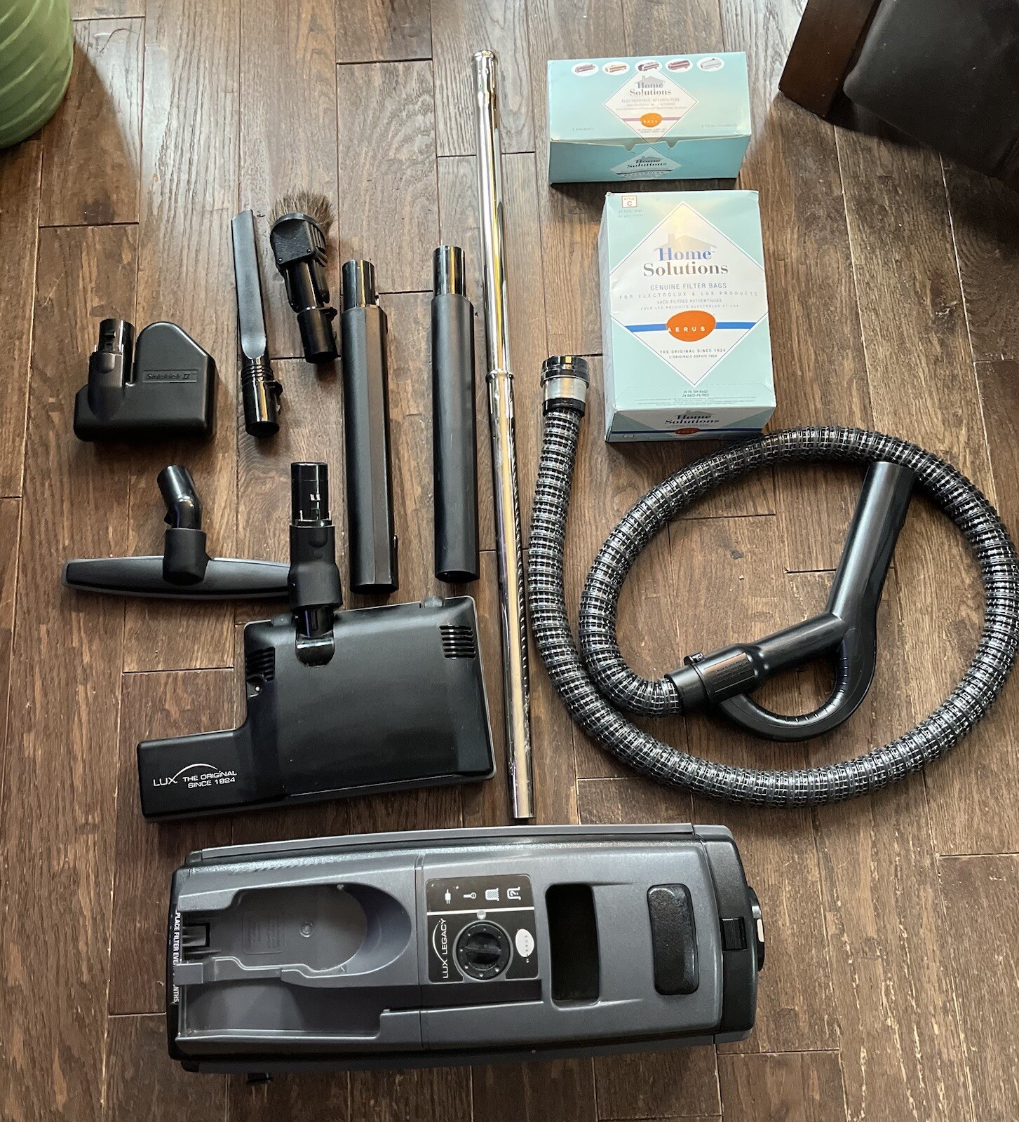 Aerus (Electrolux) Lux Legacy Canister Vacuum C153E Black EUC!!!! eBay