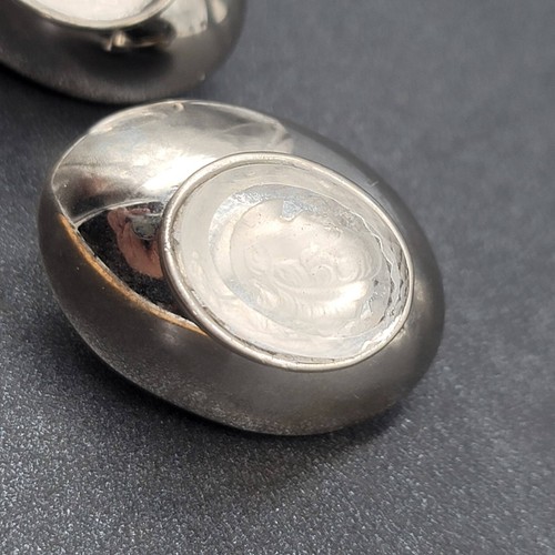 Vintage ELLEN DESIGNS Clip on Earrings Silver tone Glass Intaglio Cameo 1 3/8" - Picture 9 of 14