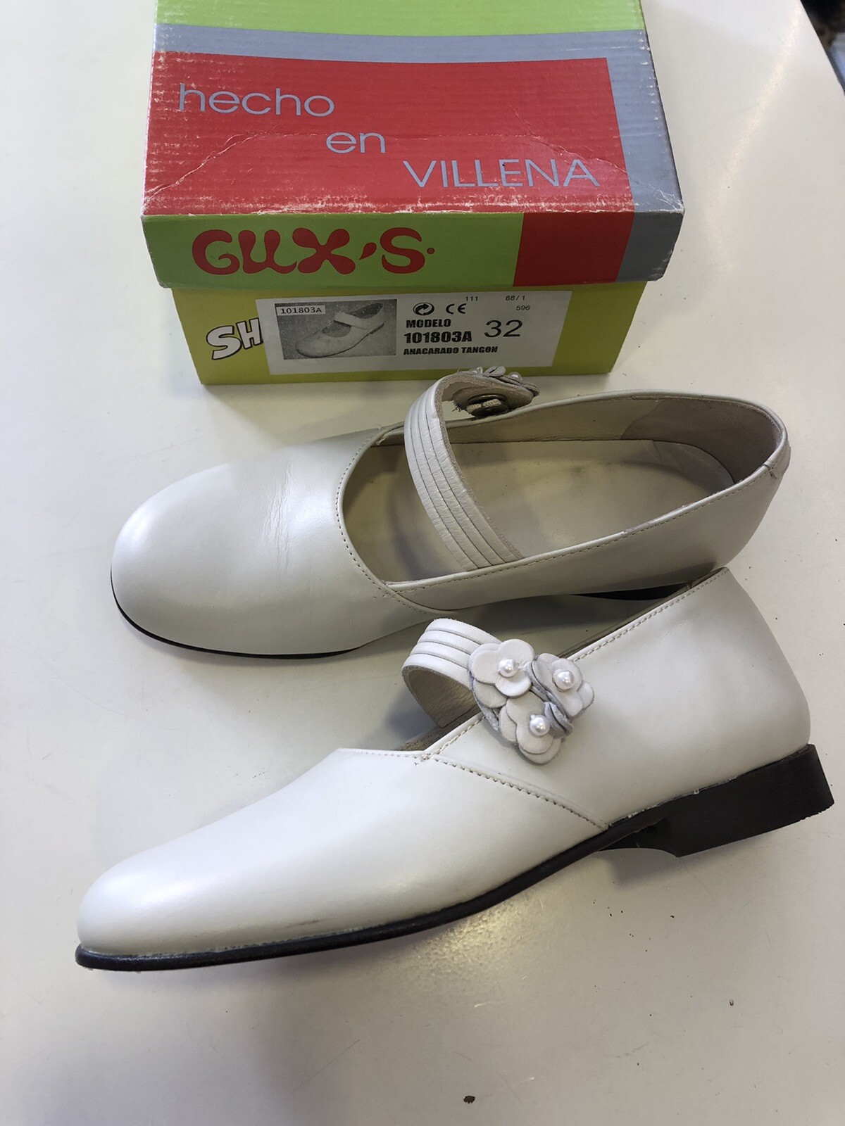 Zapatos comunión nº32 de piel. Nuevos con caja