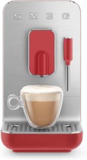 Cafetera automática compacta Smeg con fun…