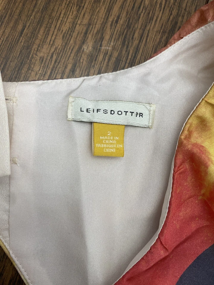 Vestido floral de seda Anthropologie Leifsdottir talla 2 Foto 3 de 4