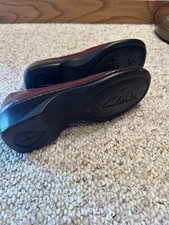 Clarks Women's Brown Leather Loafers 70423 US Size 8 M Minimal Wear