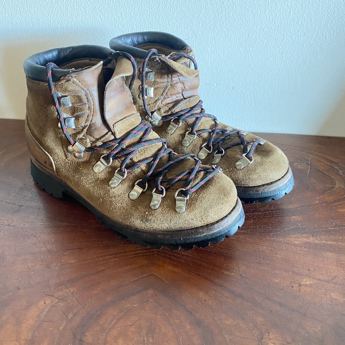 Dexter Vintage Mens 8M Brown Suede Hiking Mountain Boots New Laces