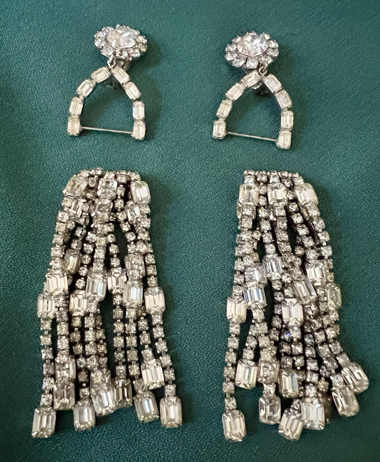 OUTSTANDING DRAMATIC VINTAGE RHINESTONE CLIP ON C… - image 3