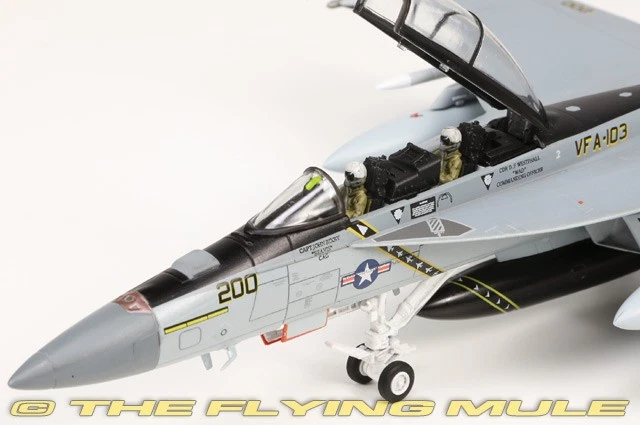 Forces of Valor 1:72 F/A-18F Super Hornet USN VFA-103 Jolly Rogers AG200 - Image 3 of 4
