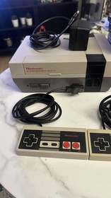 Nintendo Entertainment System NES Console-NES-001 - Gray w/power cord