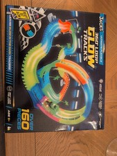 Jack's 360 Loop Glow Tracks Leaves Glow In The Dark Tracers