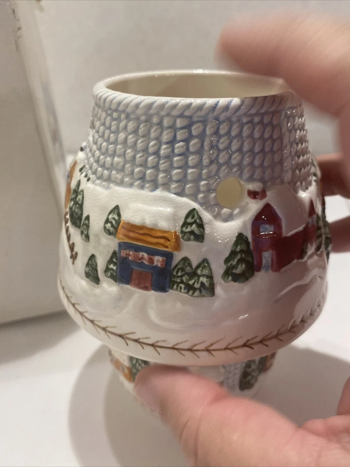 Large Jar Shade & Bottom For Yankee Candle - Christmas -Town-Family HO - Image 3 of 4