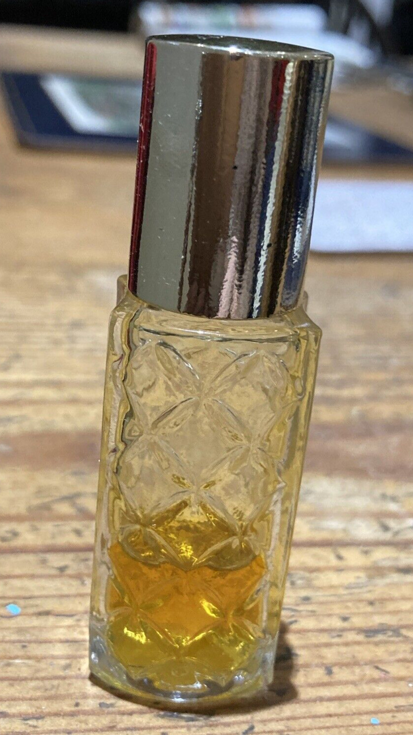 Vintage Avon Christmas Box Containing "Bird of Paradise" Perfume-On 8