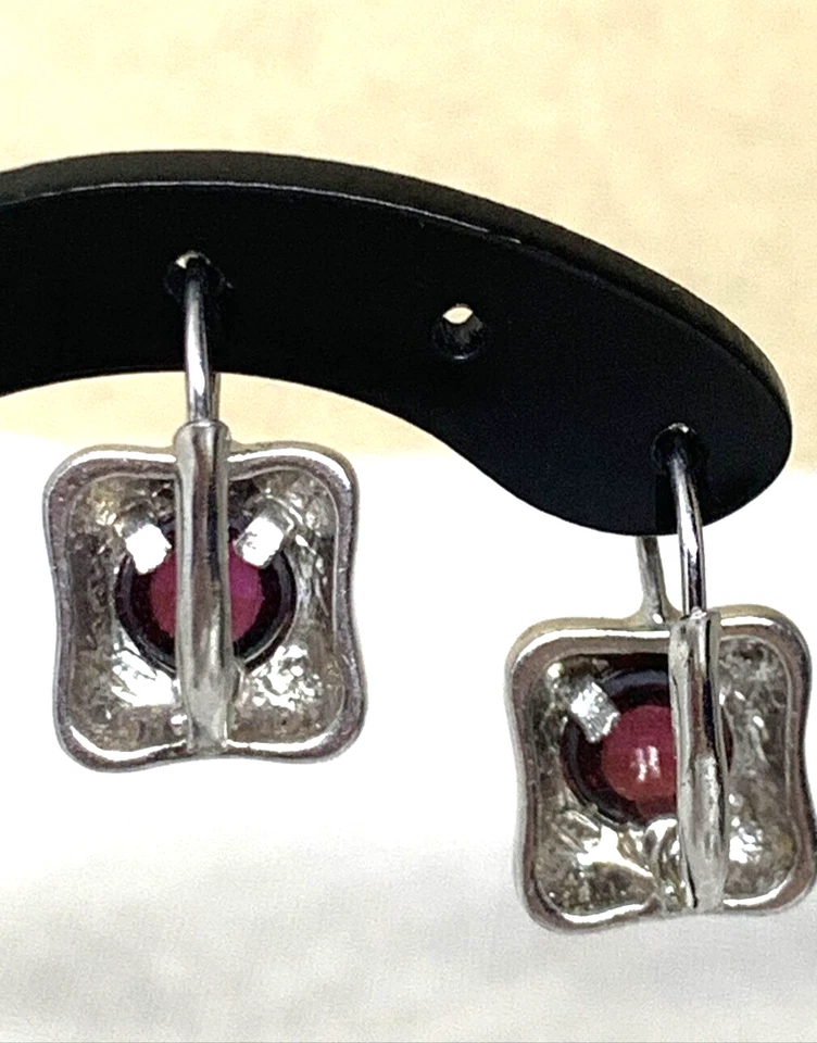 ORECCHINI IN ARGENTO RODIATO CON PIETRA DI GRANATO ROSA CHIUSURA A MONACHELLA - Immagine 4 di 4