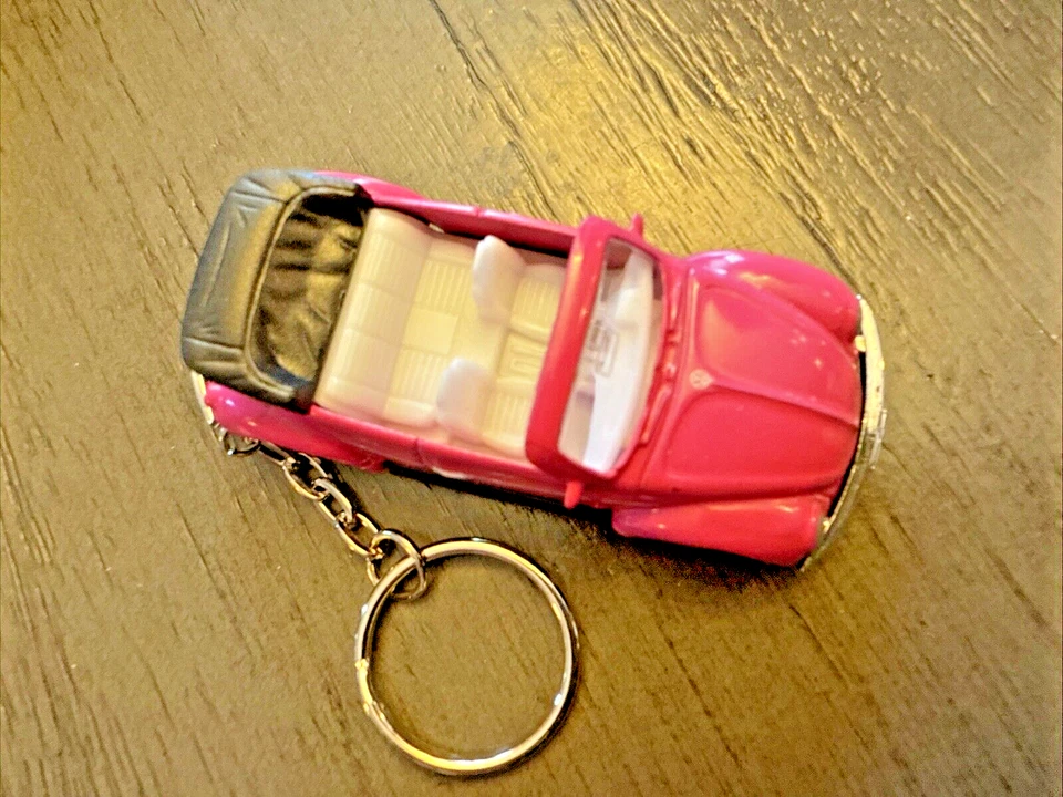 1:60 3” Diecast VW LLAVERO Rosa VOLKSWAGEN ESCARABAJO Convertible Pull Back Acción Foto 3 de 4