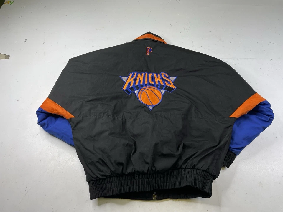 Vintage Pro Player New York Knicks Reversible Puffer Jacket Youth Large NBA - Image 2 of 4