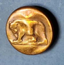 Bb 9/16" BEAR all fours Antique Brass OVERALL BUTTON Wobble shank small textured