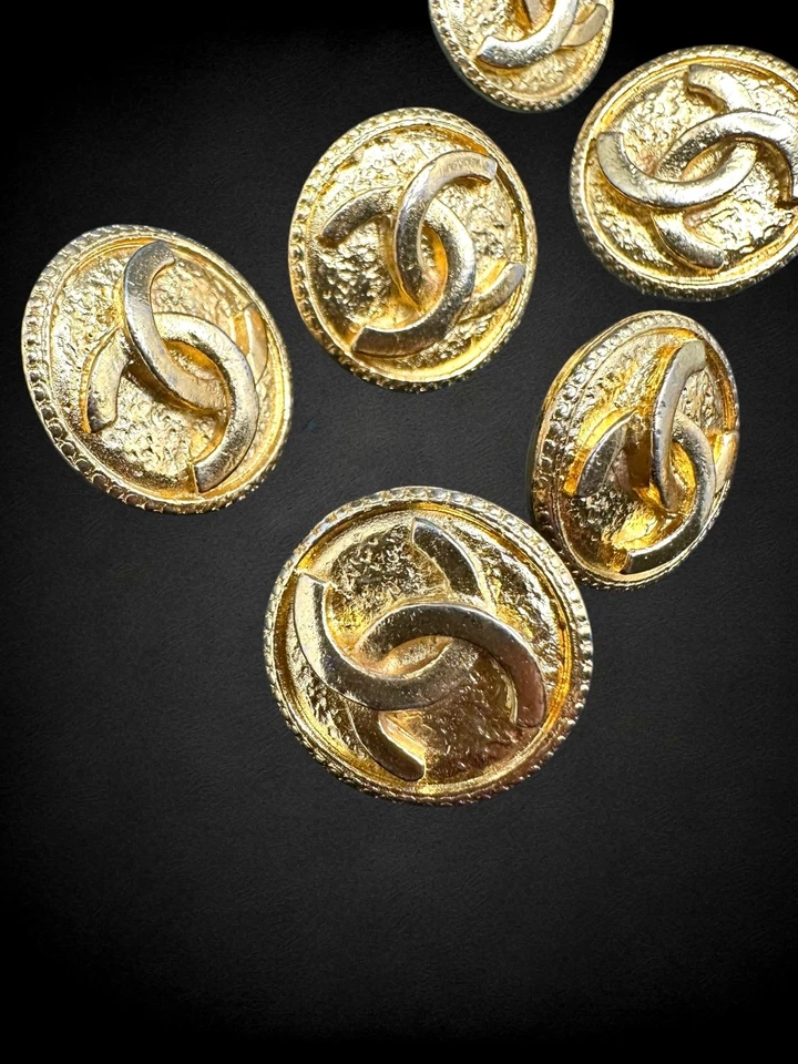 Set of 7 Vintage Chanel Textured Goldtone Brass Gold Plated Buttons - Image 2 of 4