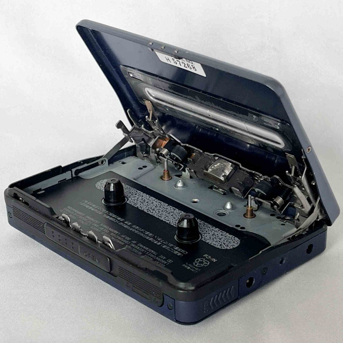SONY カセットウォークマン WM-FX877 SONY WM-FX877 1999 Radio Walkman Vintage Cassette Player