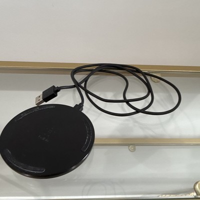 Belkin BOOST CHARGE 10W Qi Wireless Charging Pad w/ Micro-USB Cable Black