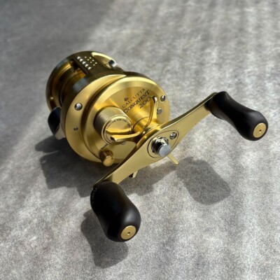 Shimano 00 CALCUTTA CONQUEST 200 Right Handle Baitcast