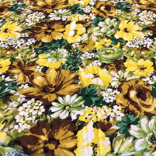 Retro Vintage Tablecloth 68” Round Floral with Fringe Gold Green Brown Yellow - Picture 5 of 8