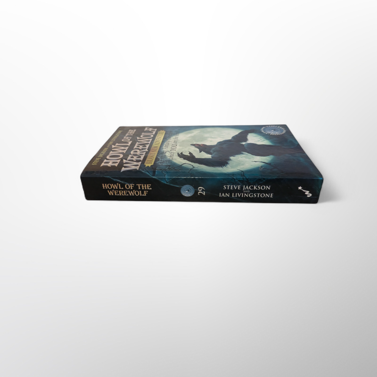 英語版ゲームブック　GAMEBOOK HOWL OF THE WEREWOLF FIGHTING FANTASY | Wizard Books | Howl of the Werewolf - YouTube