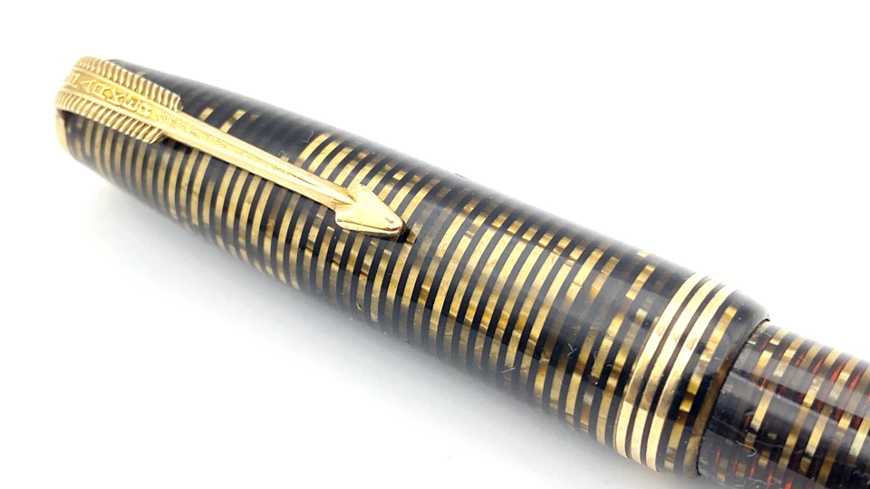 PLUMA ESTILOGRÁFICA ESTÁNDAR AERODINÁMICA PARKER VACUMATIC VINTAGE MARRÓN 14K ANCHO NUEVA EN CAJA Foto 3 de 4