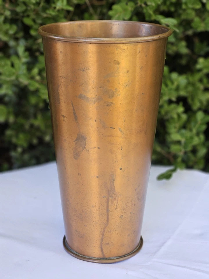 Juego de tres jarrones florales pesados vintage Pottery Barn Metal Cooper Foto 3 de 4