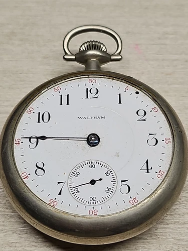 Antique USA Waltham 17 Jewel Mechanical Pocket Watch Porcelain Face as is (OK)