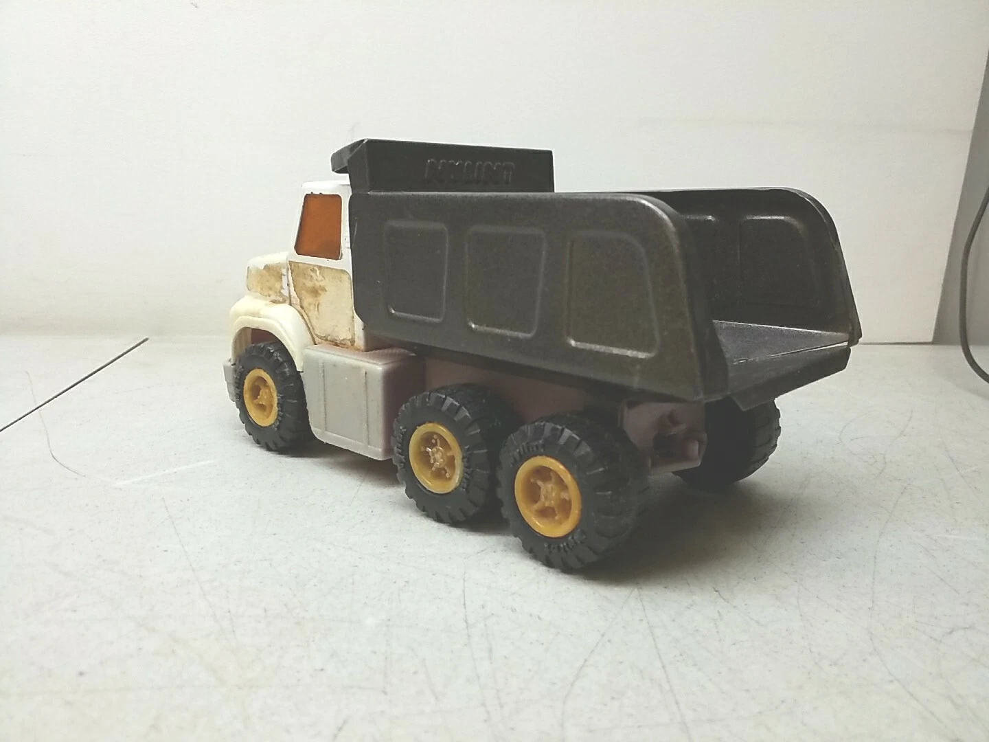 Picture 5 of 12