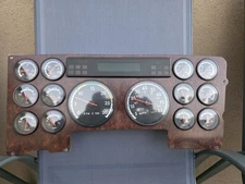Freightliner Century Cluster Dash Panel A22-48313-011