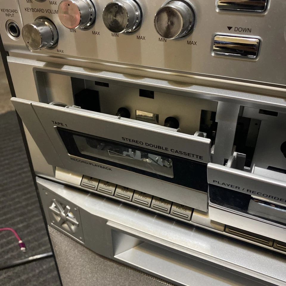 Singing Machine SMG-900 Karaoke System 3 CD Dual Cassette FOR Parts - Image 3 of 4