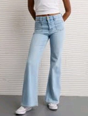 NWT American Eagle Highrise Flare Jeans Size 0